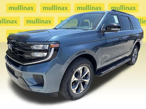 New 2027 Ford Expedition Active RWD image 18