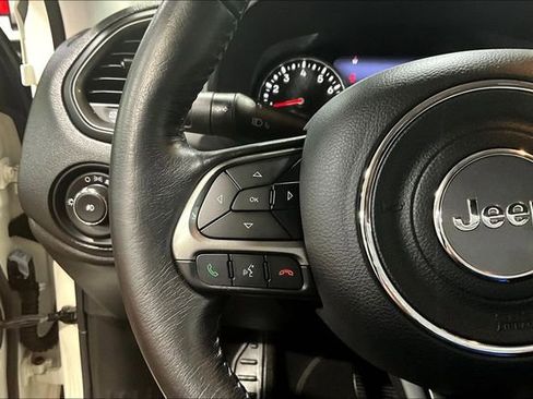 Used 2020 Jeep Renegade Limited AWD/4WD image 10