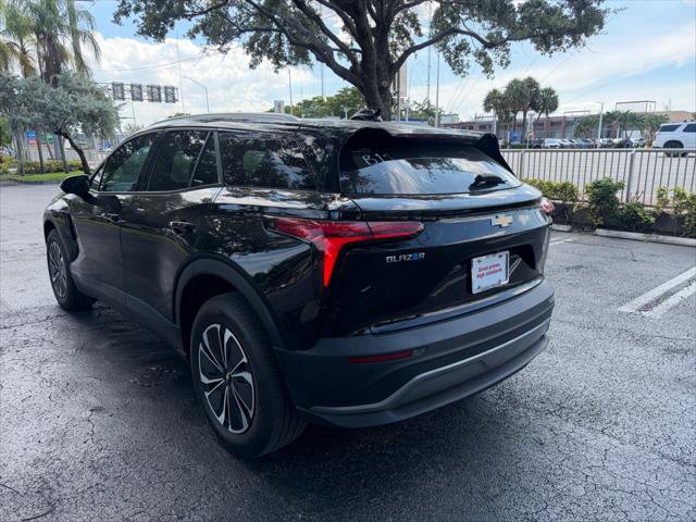 Used 2024 Chevrolet Blazer EV LT AWD/4WD image 4