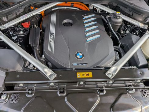Used 2023 BMW X5 xDrive45e AWD/4WD image 43
