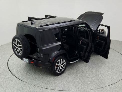 Used 2023 Land Rover Defender 110 X image 23
