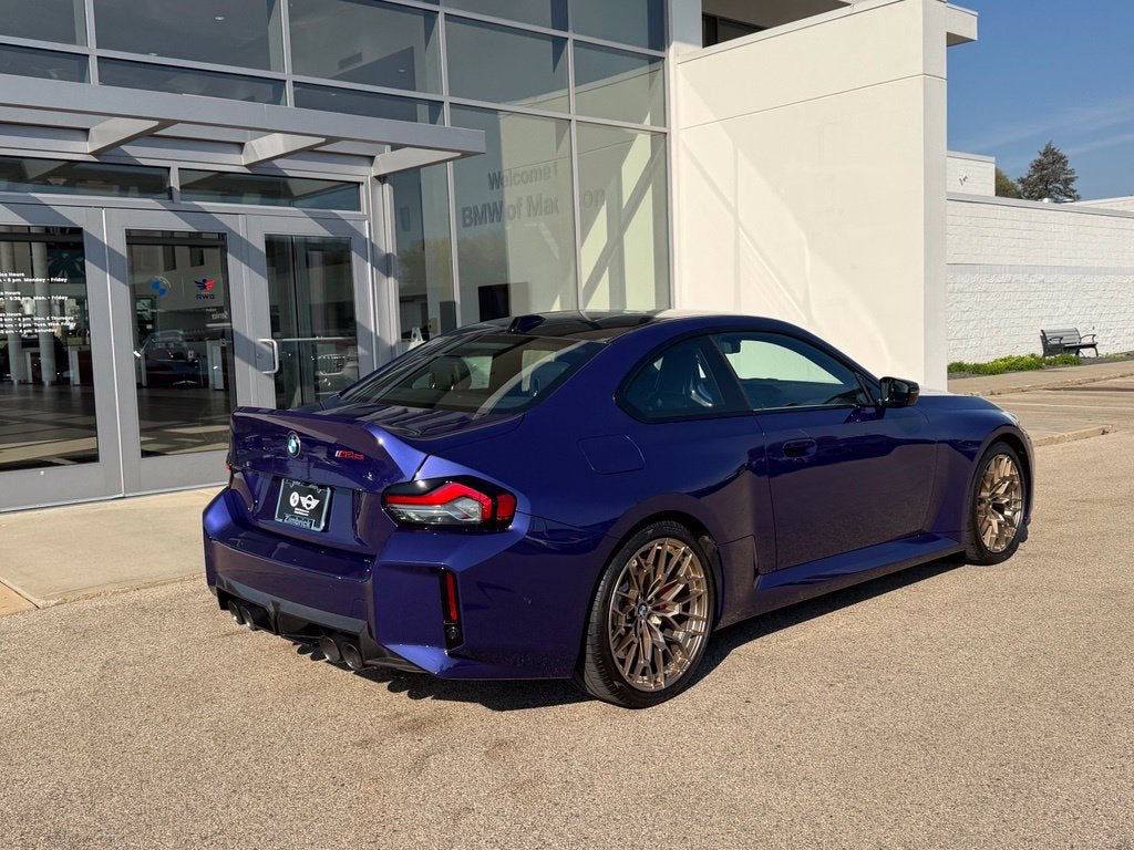 Used 2026 BMW M2 CS RWD image 3