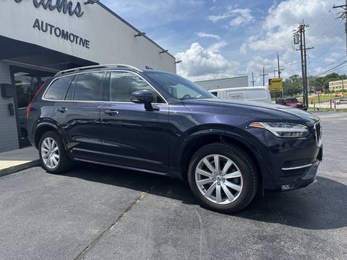 Used 2017 Volvo XC90 T6 Momentum w/ Vision Package AWD/4WD image 4