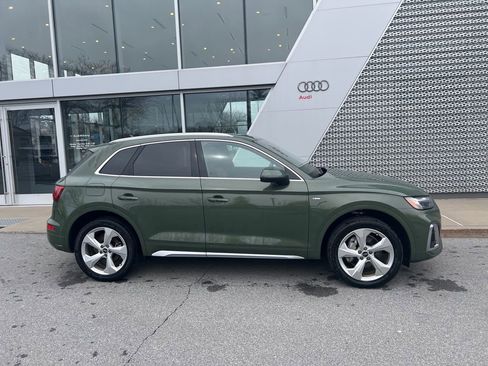 Used 2023 Audi Q5 2.0T Prestige w/ Prestige Package image 15