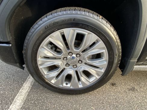 Used 2021 GMC Sierra 1500 Denali w/ Denali Ultimate Package image 13