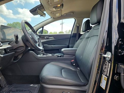 Certified 2023 Kia Sportage EX AWD/4WD image 14