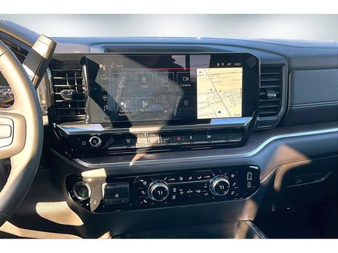 New 2025 GMC Sierra 2500 SLT w/ SLT Convenience Package image 6