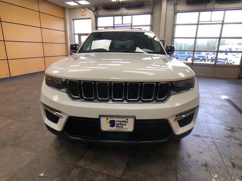 Used 2022 Jeep Grand Cherokee Limited 4xe AWD/4WD image 2