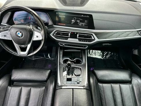 Used 2022 BMW X7 xDrive40i AWD/4WD image 16
