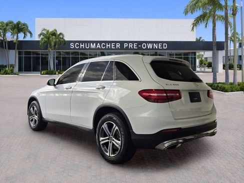 Used 2018 Mercedes-Benz GLC 300 4MATIC image 5