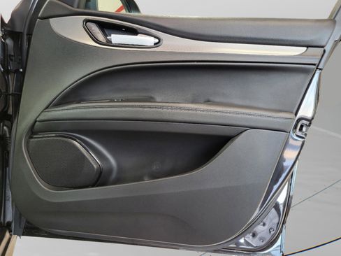 New 2025 Alfa Romeo Stelvio Sprint image 52