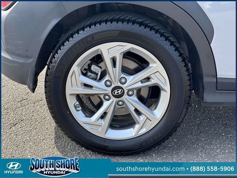 Certified 2023 Hyundai Kona SEL AWD/4WD image 10