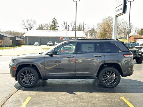 New 2026 Jeep Grand Cherokee Limited AWD/4WD image 6