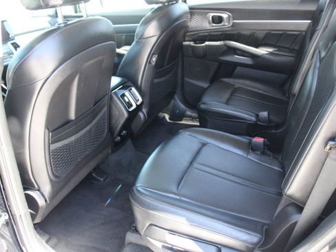 Used 2022 Kia Sorento SX FWD image 13