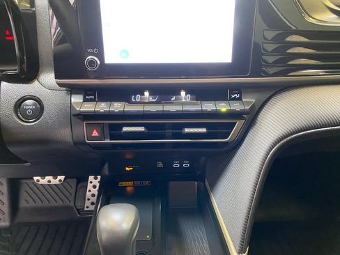 Used 2025 Toyota Camry SE w/ Convenience Package FWD image 41
