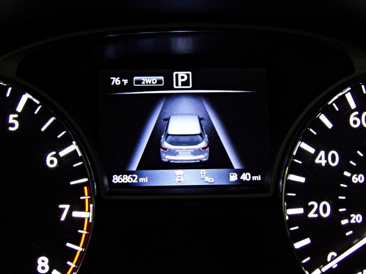 Used 2017 Nissan Pathfinder Platinum AWD/4WD image 16