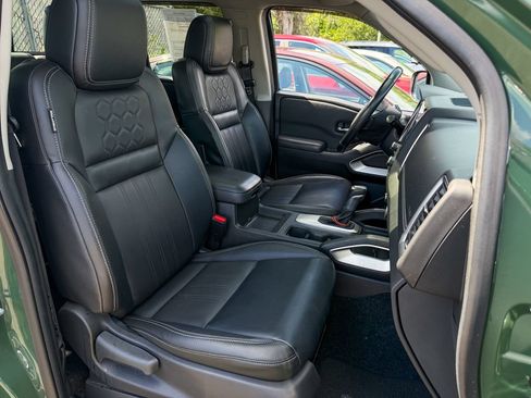 Certified 2023 Nissan Frontier SV w/ SV Premium Package AWD/4WD image 16