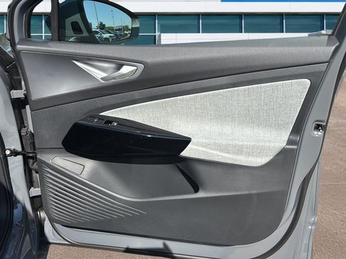 New 2026 Volkswagen ID.4 Pro RWD image 10