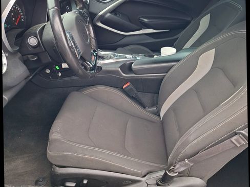 Used 2016 Chevrolet Camaro SS RWD image 7