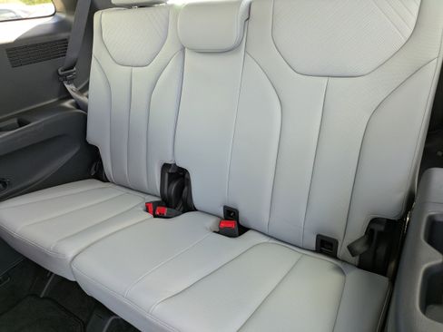 Used 2025 Hyundai Palisade SEL image 17