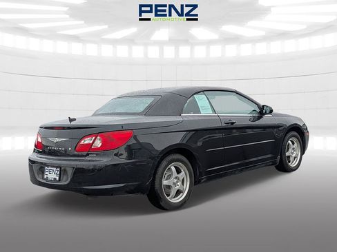 Used 2008 Chrysler Sebring Touring image 7
