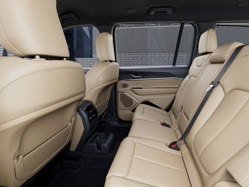 New 2026 Jeep Grand Cherokee L Limited image 23