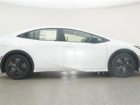 New 2025 Toyota Prius Plug-In Hybrid FWD image 93