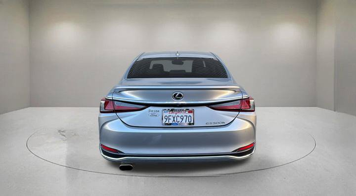 Used 2023 Lexus ES 300h w/ Premium Package FWD image 3