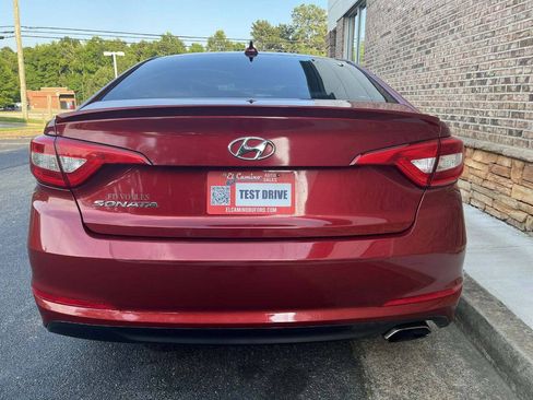 Used 2015 Hyundai Sonata SE FWD image 4