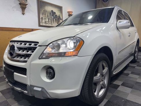 Used 2010 Mercedes-Benz ML 550 4MATIC image 5
