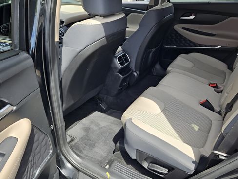 Used 2020 Hyundai Santa Fe SEL w/ Convenience Package FWD image 9