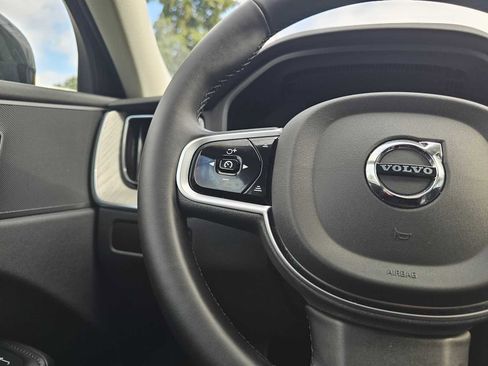 Certified 2025 Volvo XC60 B5 Plus image 34