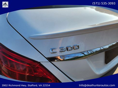 Used 2016 Mercedes-Benz C 300 4MATIC Sedan w/ Premium 1 Package image 10