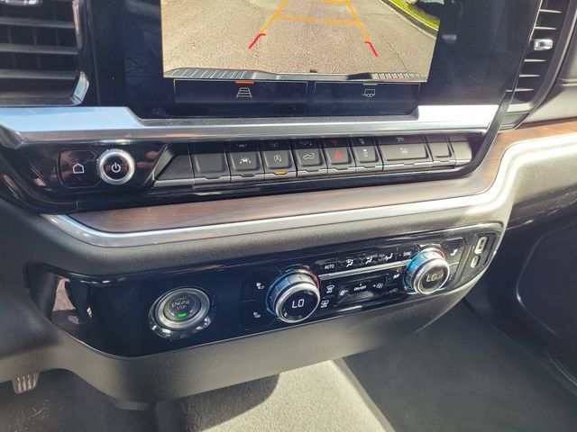 Used 2024 GMC Sierra 1500 SLT AWD/4WD image 32
