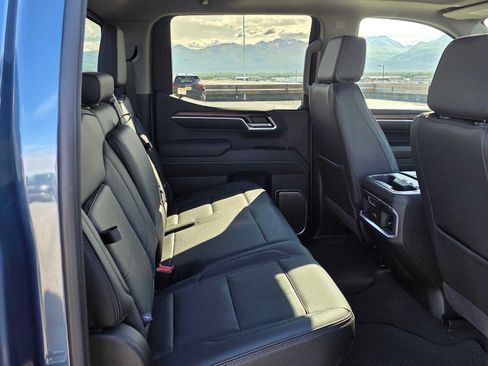 Certified 2026 GMC Sierra 1500 Denali w/ Denali Reserve Package AWD/4WD image 12
