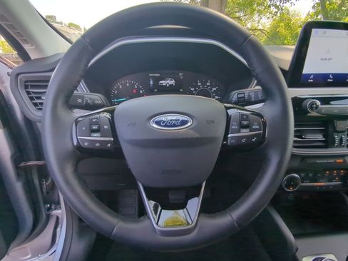 Used 2022 Ford Escape SE w/ Convenience Package image 17