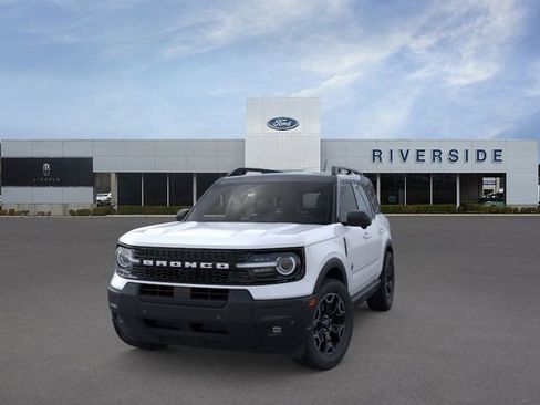 New 2025 Ford Bronco Sport Outer Banks w/ Outer Banks Tech Package+ AWD/4WD image 2