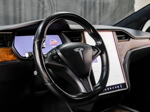 Used 2020 Tesla Model X Long Range AWD/4WD image 25