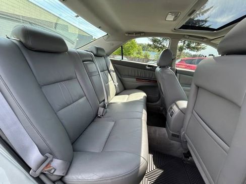 Used 2002 Toyota Camry LE FWD image 34