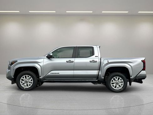 New 2026 Toyota Tacoma SR5 image 8