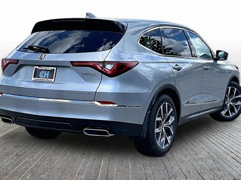 Used 2023 Acura MDX SH-AWD w/ Technology Package image 9