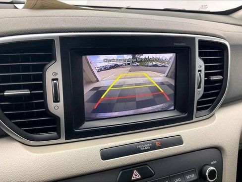 Used 2017 Kia Sportage EX image 23