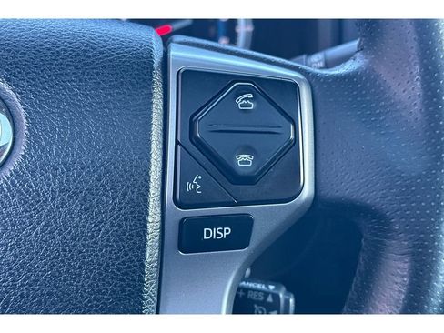 Used 2018 Toyota 4Runner SR5 Premium image 27