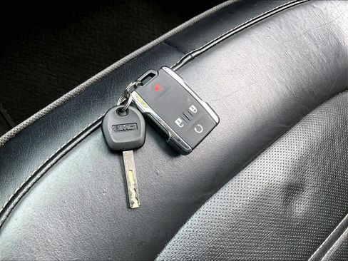 Used 2021 GMC Canyon Denali image 29