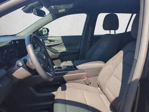 Used 2025 Chevrolet Equinox LT image 17