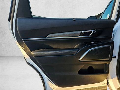 Used 2021 Kia Telluride EX w/ EX Premium Package image 18