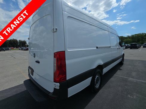 Used 2023 Mercedes-Benz Sprinter 2500 image 3