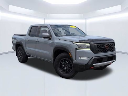Used 2022 Nissan Frontier Pro-X w/ Pro-X Premium Package RWD image 3