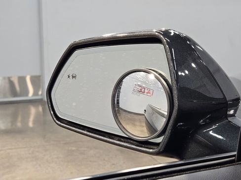 Used 2016 Chevrolet Camaro SS image 22