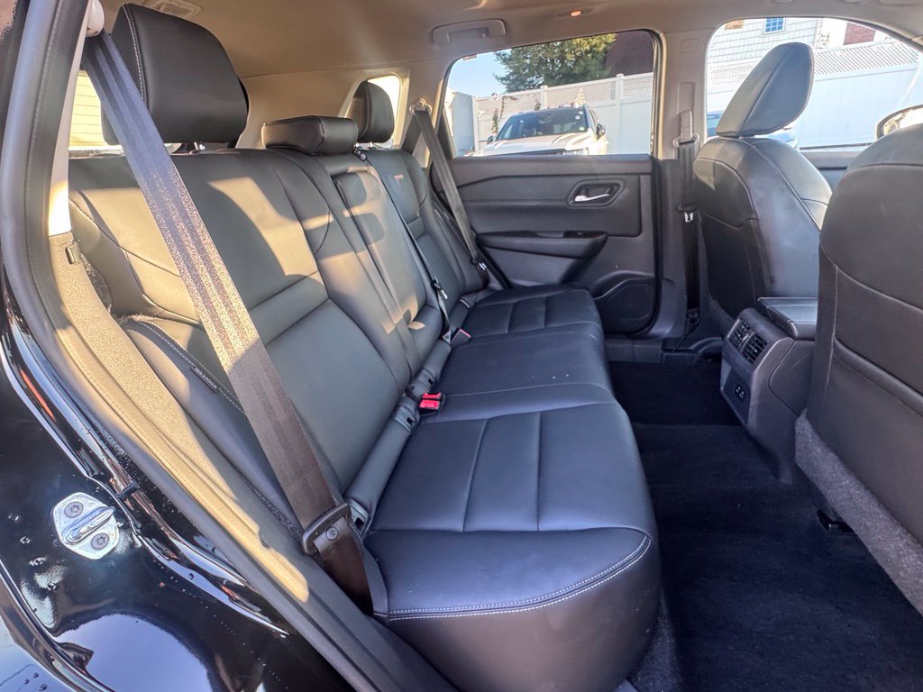 Used 2023 Nissan Rogue SL AWD/4WD image 21